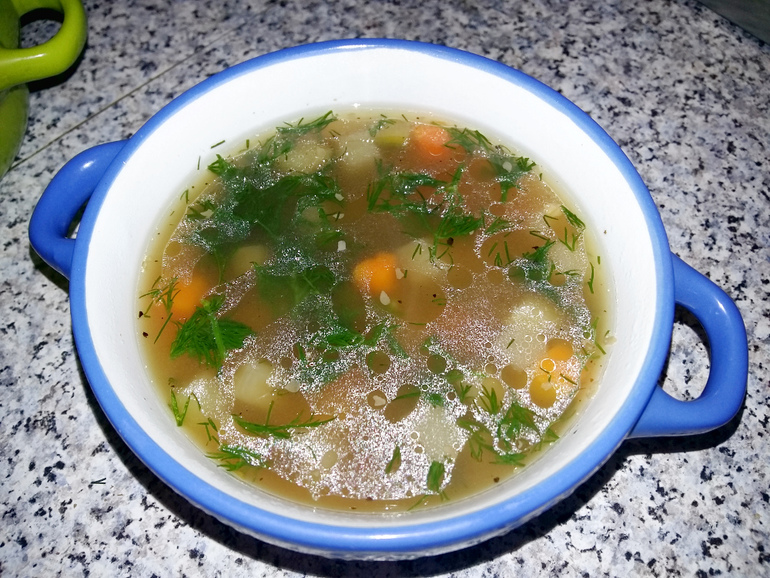 Куриный суп с овощами и гречкой