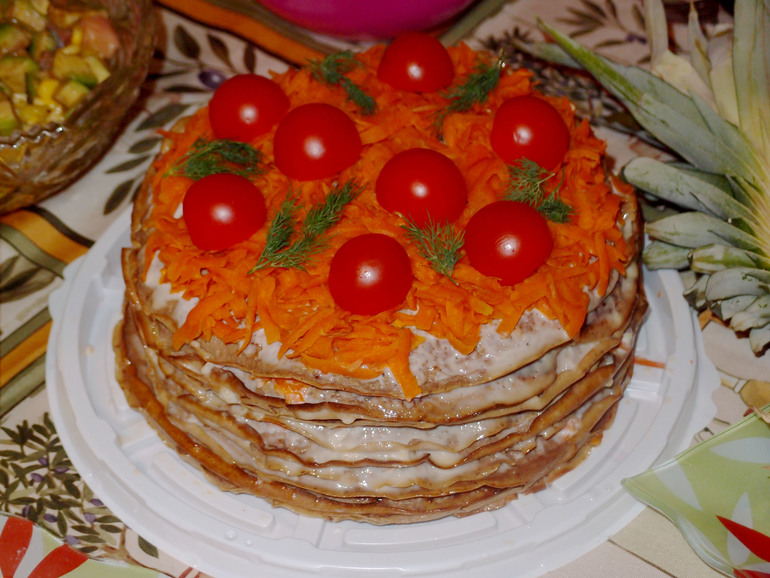 Печеночный торт с морковью и плавленным сырком