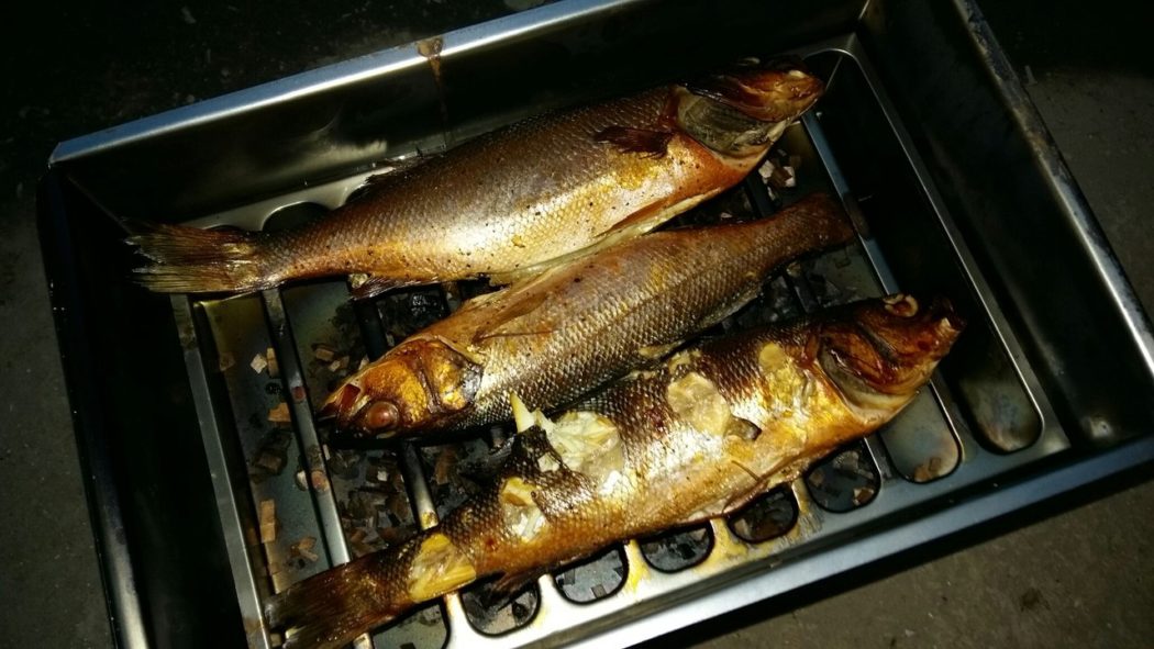 Рыбный рулет в ветчиннице: рецепт приготовления с фото